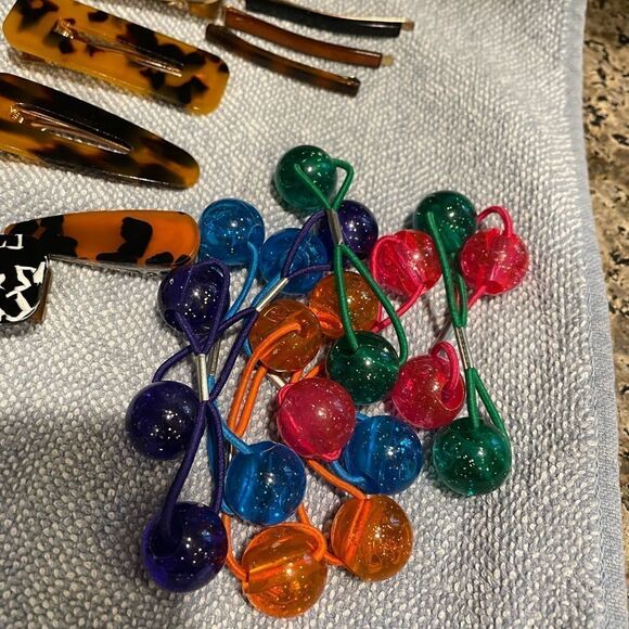 Colorful Beautiful Women’s Hair Barrettes - Picture 11 of 14